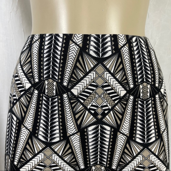 🚫SOLD🚫 NWT Black White Taupe Body Con Skirt Art Deco Print High Waist Midi - Picture 3 of 16